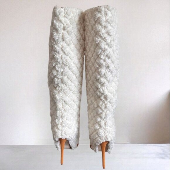 Azalea Wang Beige Quilted Sherpa Tan Suede Knee-High Stiletto Boots Size 9 NWB - Picture 4 of 9